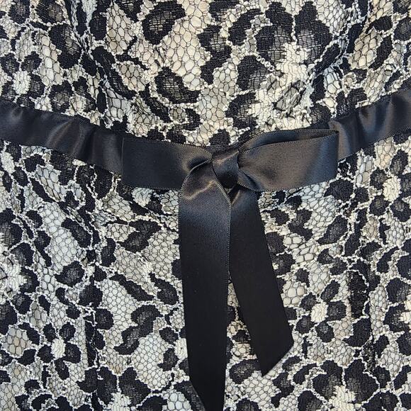 Cache Halter Lace Tulle Dress Size 6 Black Ivory Asymmetric Goth Prom Wedding - Picture 11 of 16